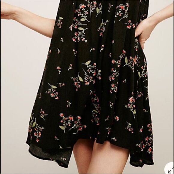 FREE PEOPLE | Tree Swing Floral Black Sleeveless Top Cutout Women’s Size Small - Picture 3 of 11